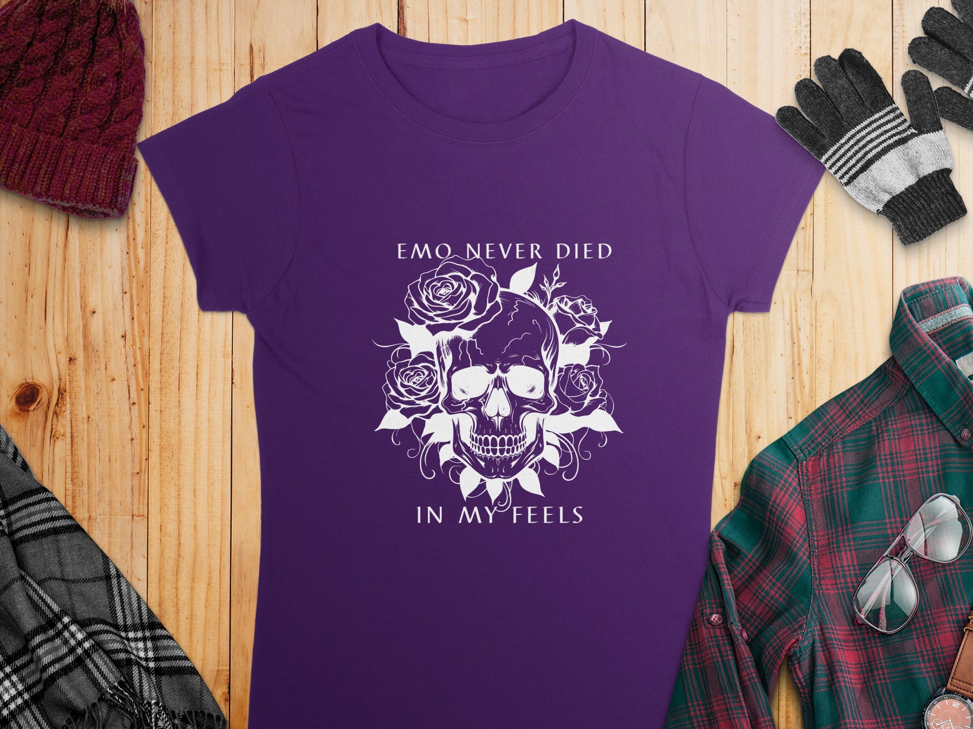 Emo Never Died In My Feels Graphic Tee